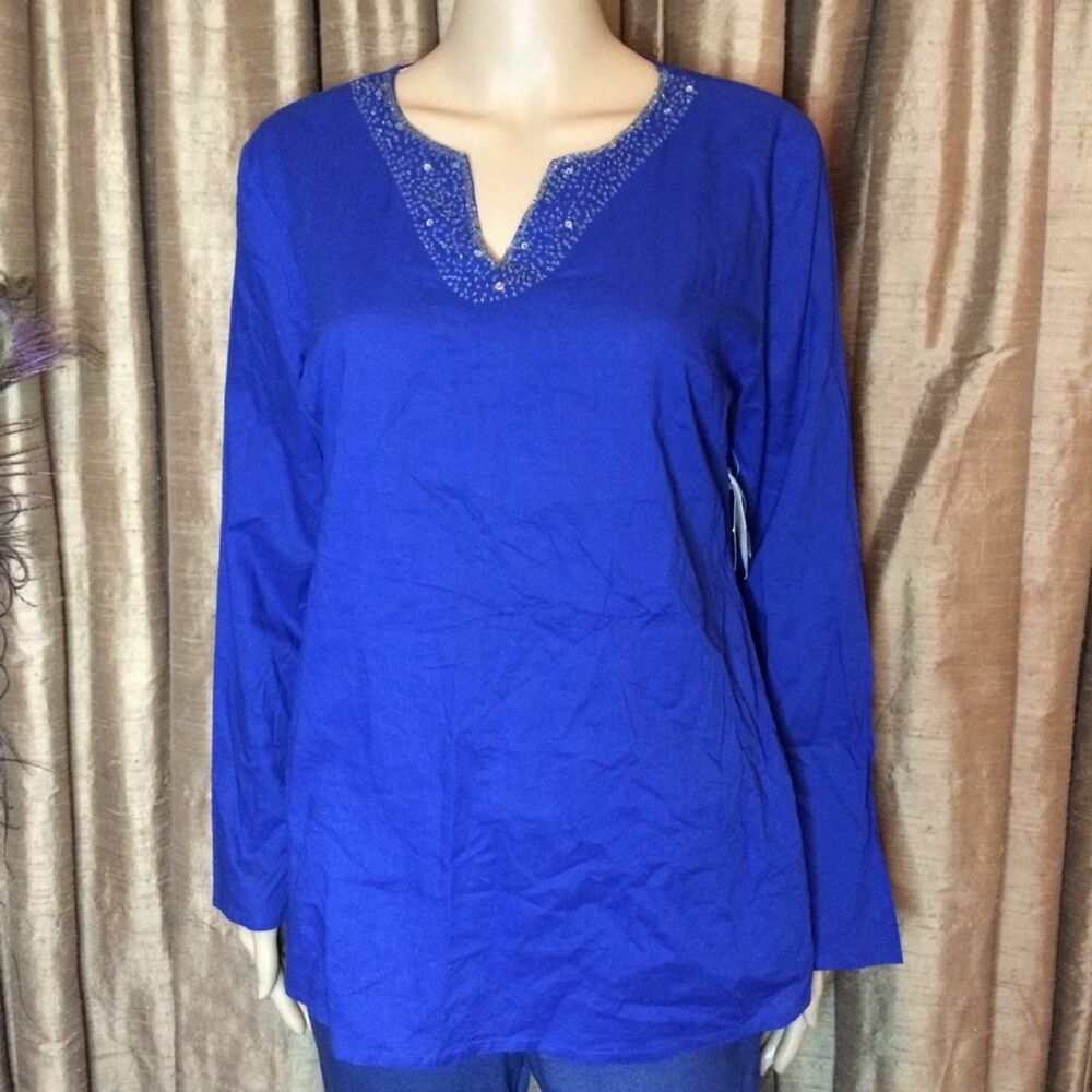 Embellished V-Notch Long-Sleeve Tunic in Cobalt Blue